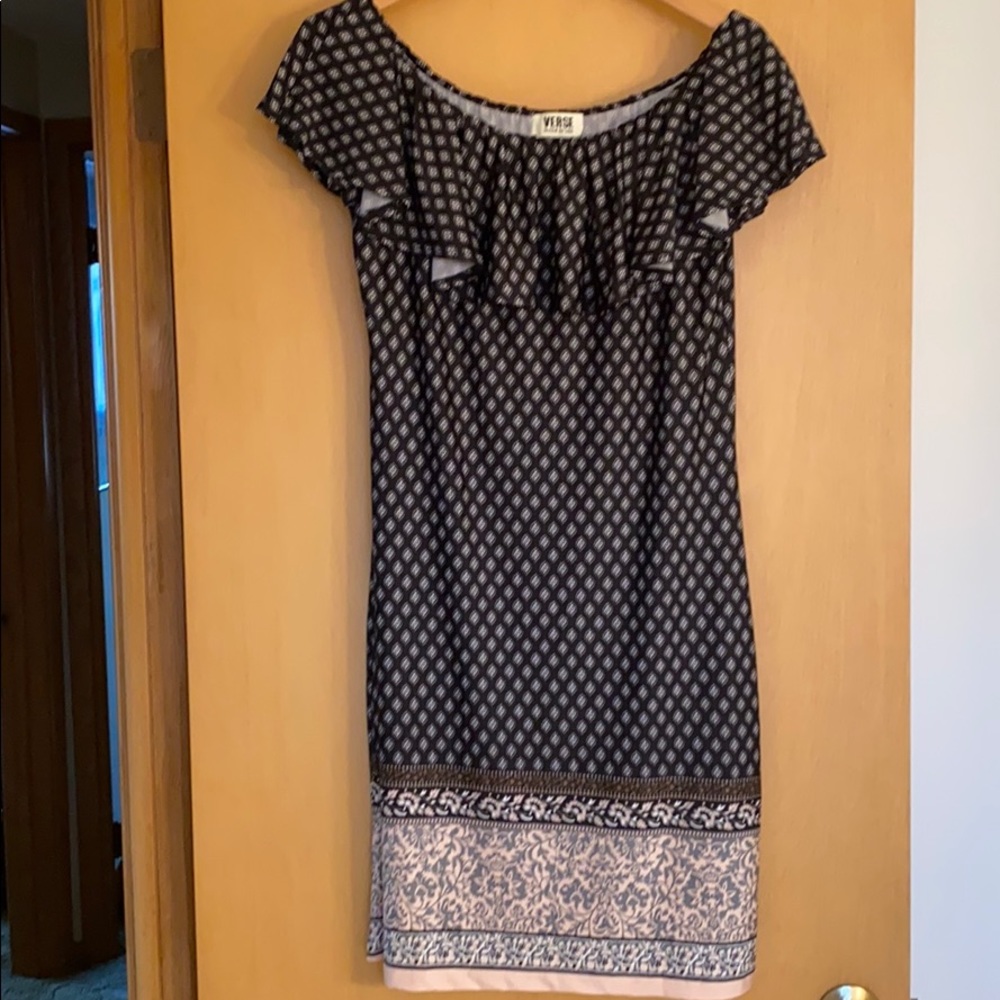 Verse Lightweight Black Dress